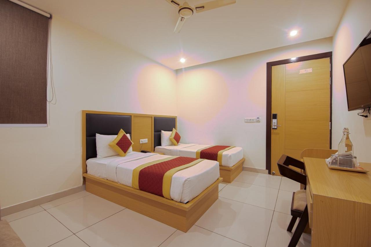 Hotel Del Inn By F9 Hotels - Near Igi Airport New Delhi Exteriör bild