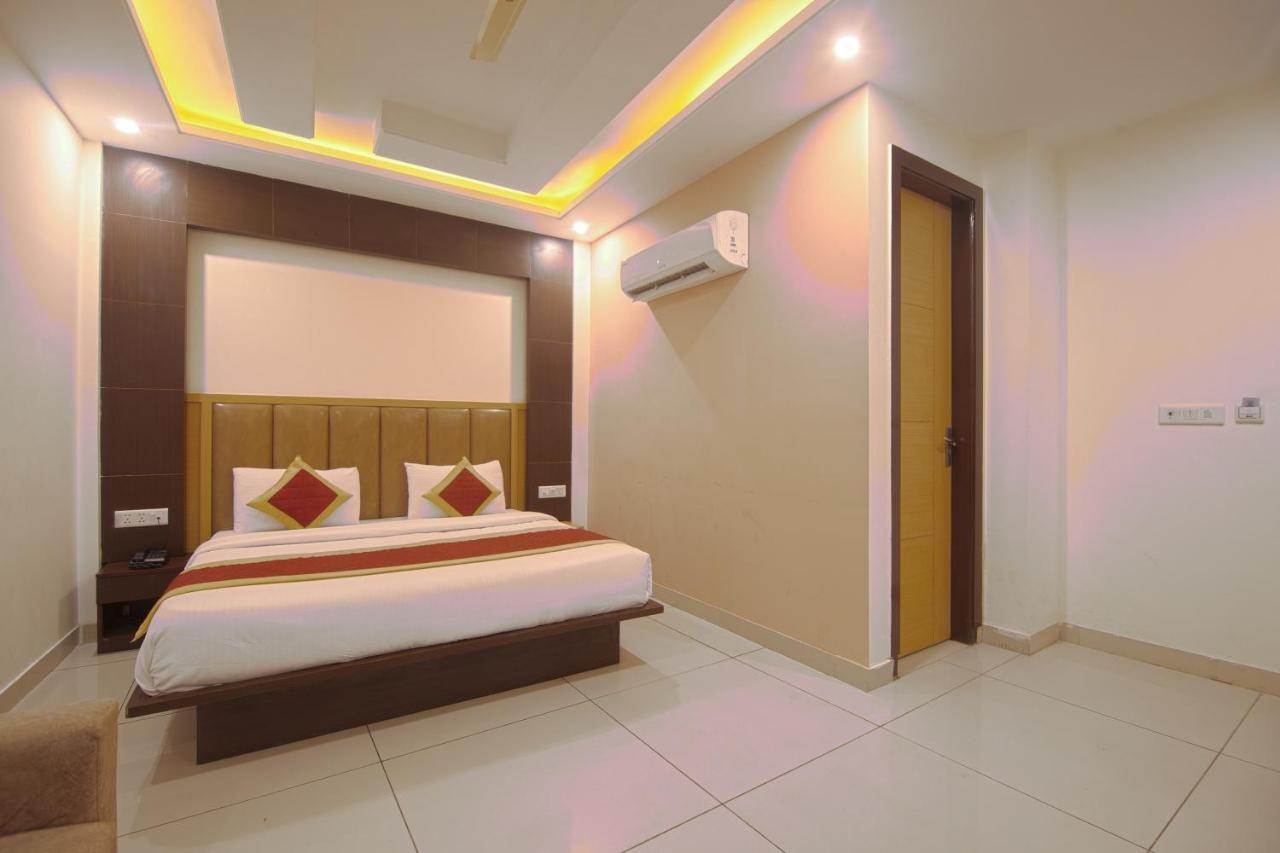 Hotel Del Inn By F9 Hotels - Near Igi Airport New Delhi Exteriör bild