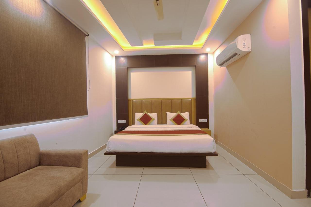 Hotel Del Inn By F9 Hotels - Near Igi Airport New Delhi Exteriör bild