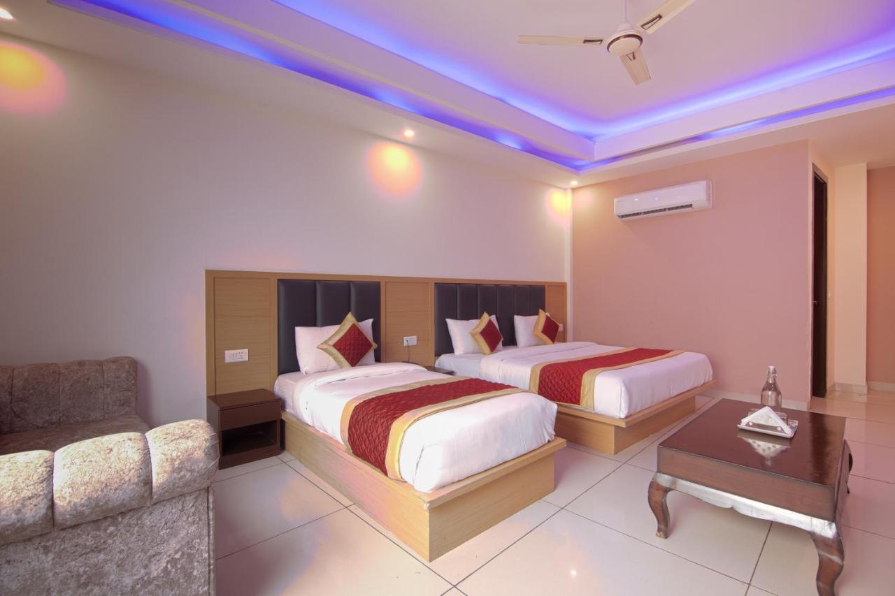 Hotel Del Inn By F9 Hotels - Near Igi Airport New Delhi Exteriör bild